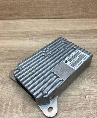BMW 5 F10 F11 Air suspension control unit module (rear) 6799712 2840304819300