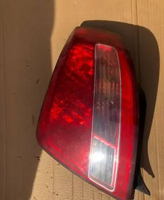 KIA Opirus Rear/tail lights