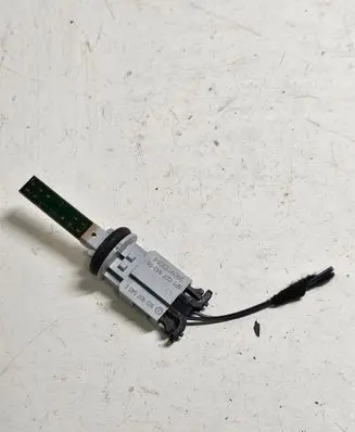 Volkswagen PASSAT B8 Interior temperature sensor 1K0907543E