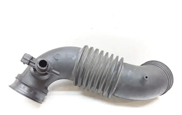 Volvo S70 V70 V70 XC Turbo air intake inlet pipe/hose 9183897