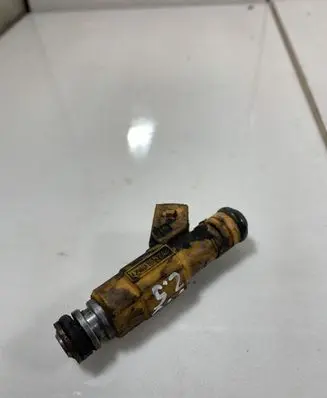 Volvo S70 V70 V70 XC Fuel injector 0280155746