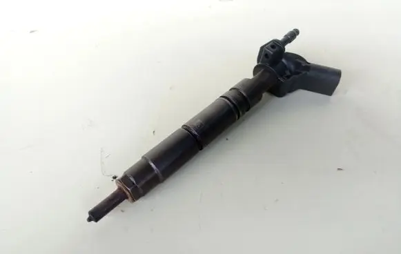 Chrysler 300 - 300C Fuel injector A6420700587 0445115072