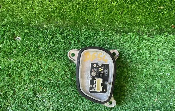 Volkswagen Golf VIII Headlight ballast module Xenon