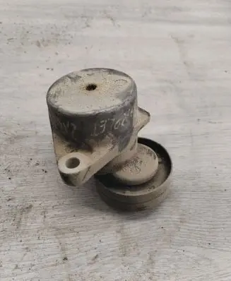 Chevrolet Lacetti Generator/alternator belt tensioner
