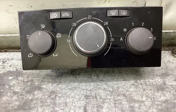 Opel Astra H Climate control unit 13250616 901513670000
