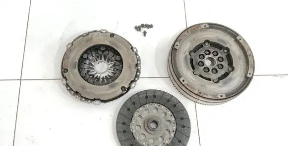 Mazda 6 Clutch set kit R2A116460