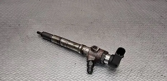 Skoda Superb B6 (3T) Fuel injector 03L130277B