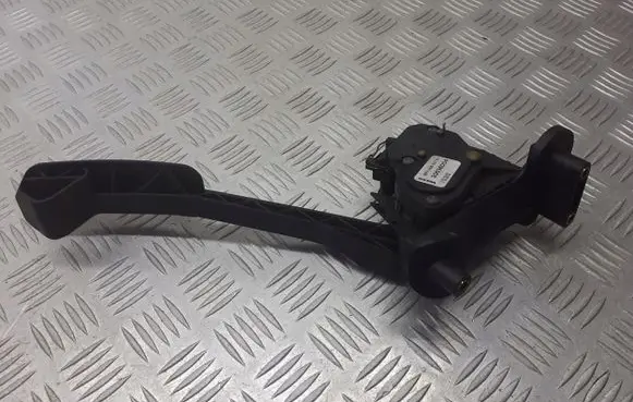 Volvo S60 Accelerator pedal position sensor 30636004