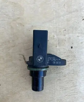 BMW 5 E39 Crankshaft position sensor 1438082B