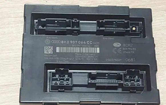 Audi A4 S4 B8 8K Comfort/convenience module 8K0907064CC