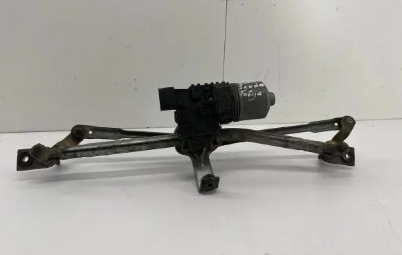Skoda Fabia Mk1 (6Y) Front wiper linkage and motor 6Q1955119A 0390241525 058020628