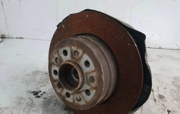 BMW X5 F15 Rear wheel hub spindle/knuckle 687721701