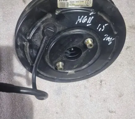 Renault Megane II Brake booster 8200453735 450121719