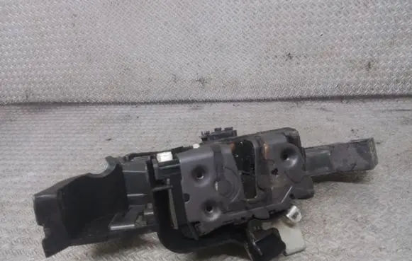 Ford Focus Rear door lock 4M5AR26413BE