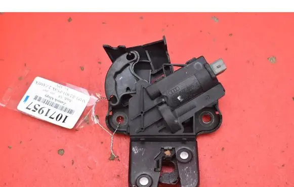Audi A8 S8 D3 4E Tailgate/trunk/boot lock/catch/latch 4F5827505C