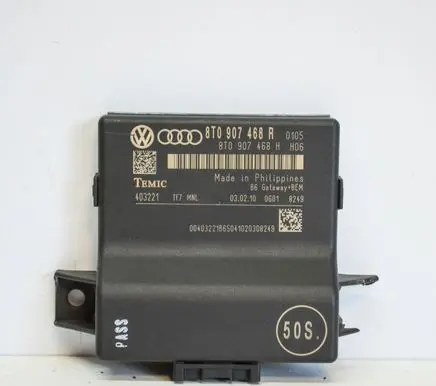 Audi A4 S4 B8 8K Gateway control module 8T0907468R