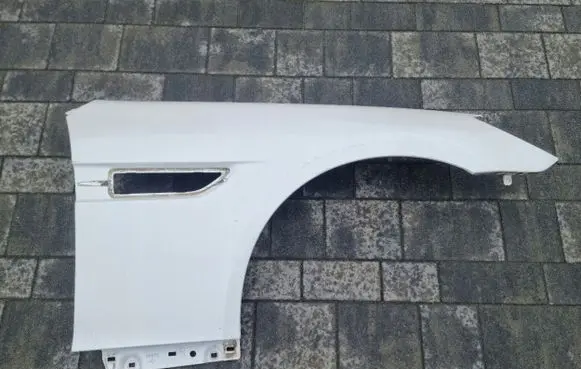 Mercedes-Benz SLK R172 Front wheel arch liner splash guards