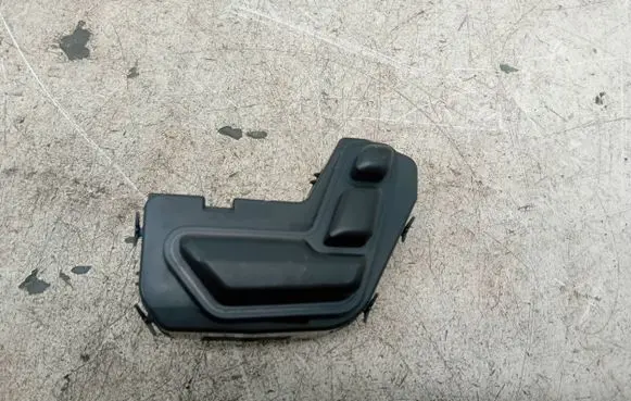 Mercedes-Benz GL X166 Seat control switch A1669057700 10093812