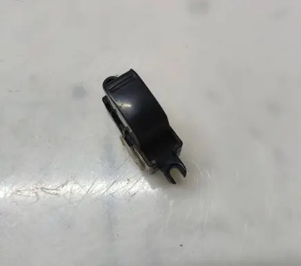 Nissan Almera N16 Electric window control switch 76080