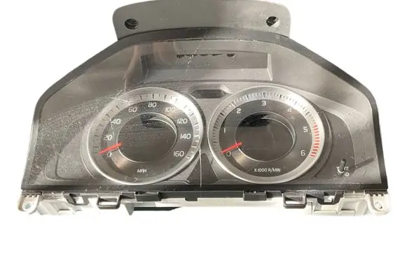 Volvo V70 Speedometer (instrument cluster) 31343330AA 69799630U 31001841