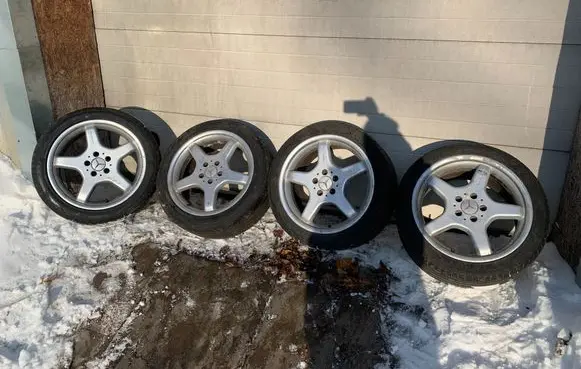 Mercedes-Benz SL R230 R18 alloy rim A2304012002