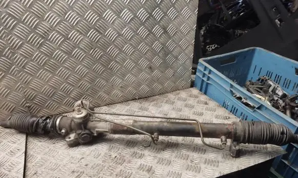 Volkswagen PASSAT B5.5 Steering rack 8d1422074c