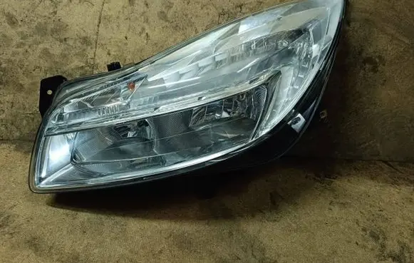 Opel Insignia A Headlight/headlamp 1EJ009630-01