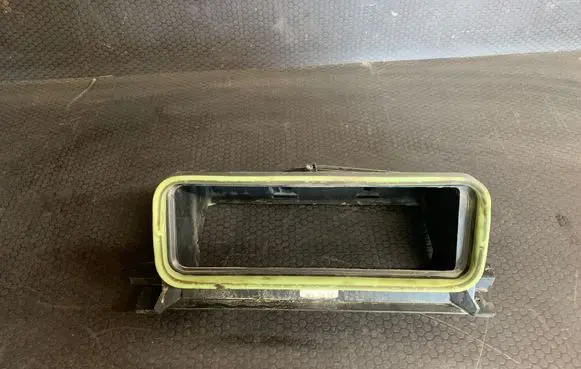 Opel Vivaro Air micro filter air duct channel part REN820000492