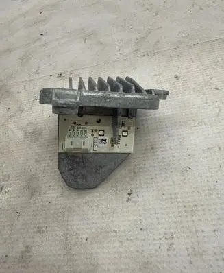 BMW X2 F39 LED ballast control module 90132031 30500251