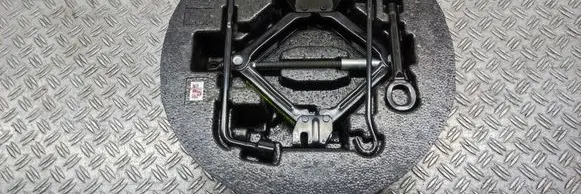 Hyundai i40 Lift Jack B163G001-9004
