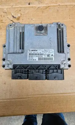 Peugeot 3008 I Wing mirror control module 
