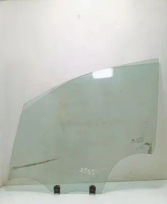 Citroen C3 Front door window glass four-door