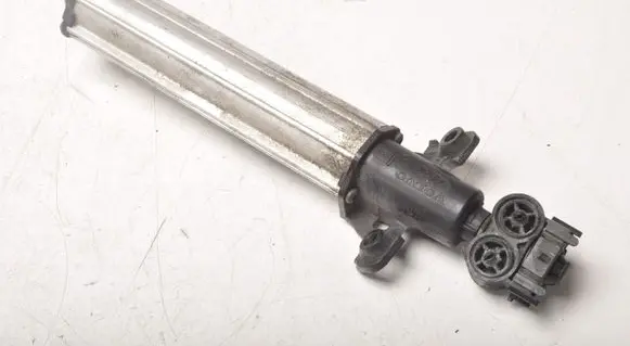 Volvo S60 Headlight washer pump 1308457