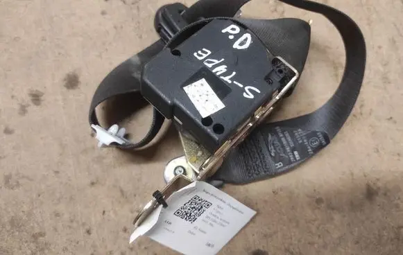 Jaguar S-Type Front seatbelt 2R83F611B08 33048263