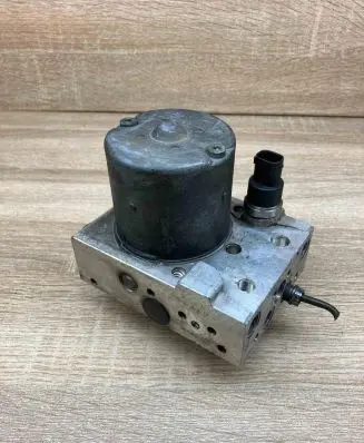 BMW 5 E39 ABS Pump 6757593 0265225005