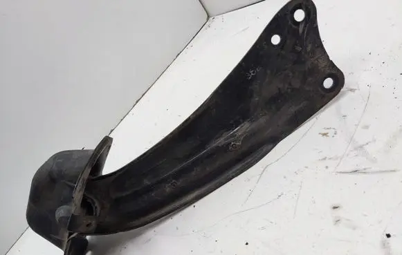 Volkswagen PASSAT B6 Rear upper control arm/wishbone 3C0505226A