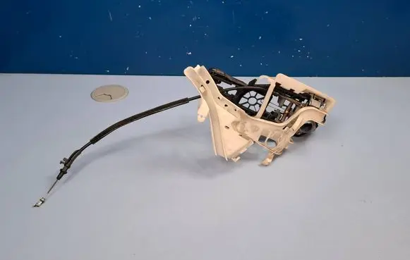 Volkswagen PASSAT CC Front door exterior handle/bracket 3C8837886 3C0837886H 3C8837868A