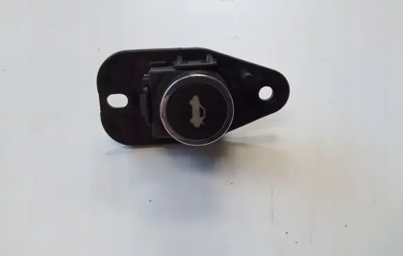Lancia Thema Tailgate opening switch 10017450