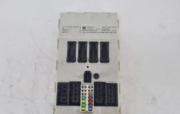 BMW 3 F30 F35 F31 Comfort/convenience module 9292943 519115F11 7240338032