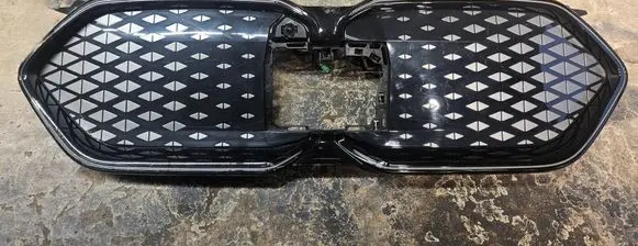 BMW X2 U10 Front bumper upper radiator grill 51135A4B3D4 5A4B3D4 51135A4B3D3
