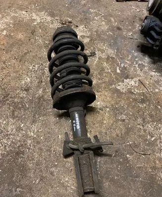 Mercedes-Benz Vito Viano W638 Front shock absorber/damper