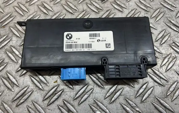 BMW 5 F10 F11 Gateway control module 9243211