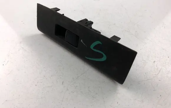 Nissan Pathfinder R51 Electric window control switch 829604X60A