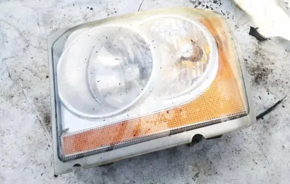 Dodge Durango Headlight/headlamp 55077721ad