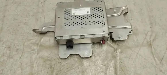Mercedes-Benz E W212 HiFi Audio sound control unit A2229048000 A2229026109 A2229010202