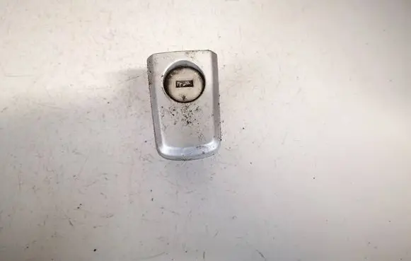 Opel Astra H Front door lock (next to the handle) 