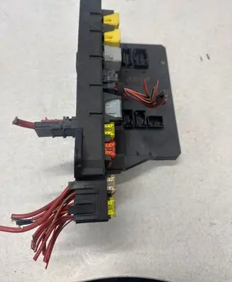 Mercedes-Benz Sprinter W906 Fuse module A9069006303 A9069017501 A9069024301