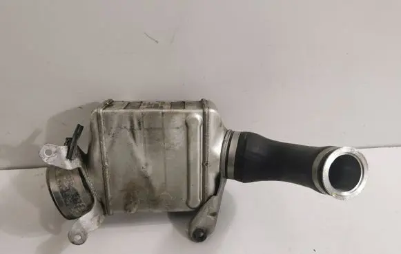 BMW 6 F06 Gran coupe Intercooler radiator 7575405