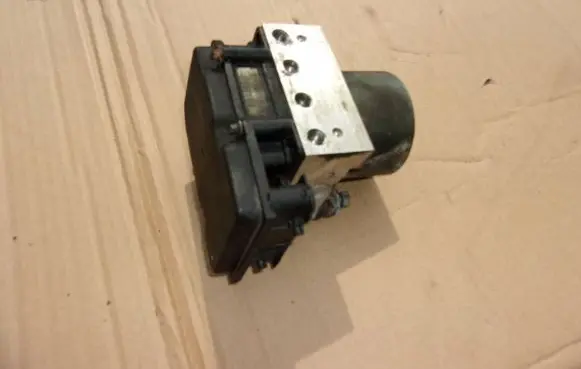 Subaru Impreza III ABS Pump 0265232083
