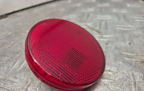 Nissan Juke I F15 Rear tail light reflector 7491